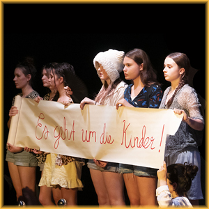 Die Theater-AG zeigt: Die Konferenz der Tiere